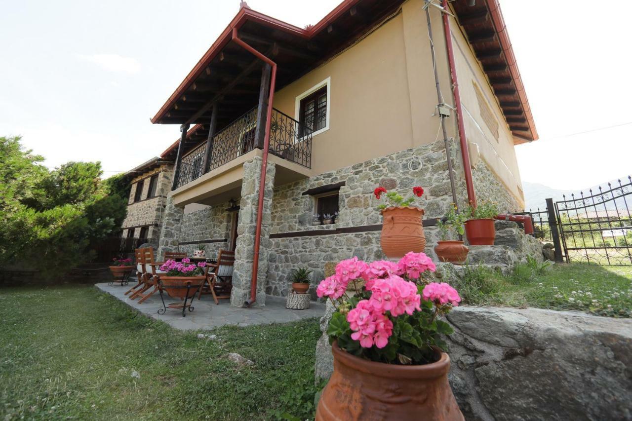 Dora'S House At Agios Germanos Prespes Guest House Bagian luar foto