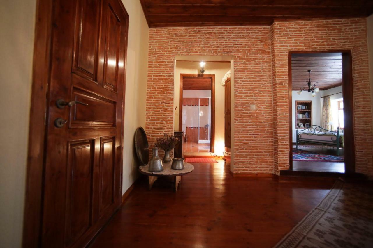 Dora'S House At Agios Germanos Prespes Guest House Bagian luar foto