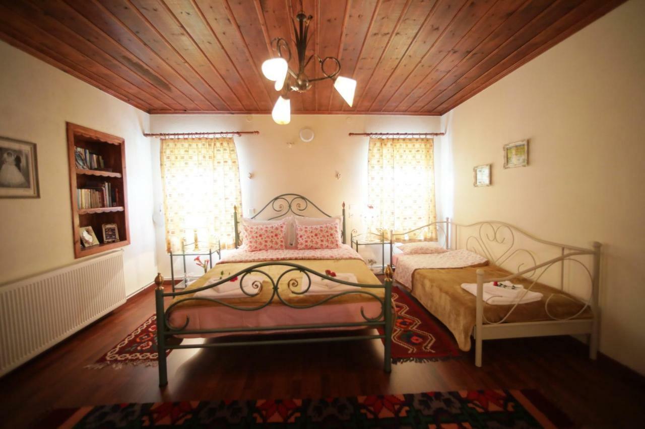 Dora'S House At Agios Germanos Prespes Guest House Bagian luar foto