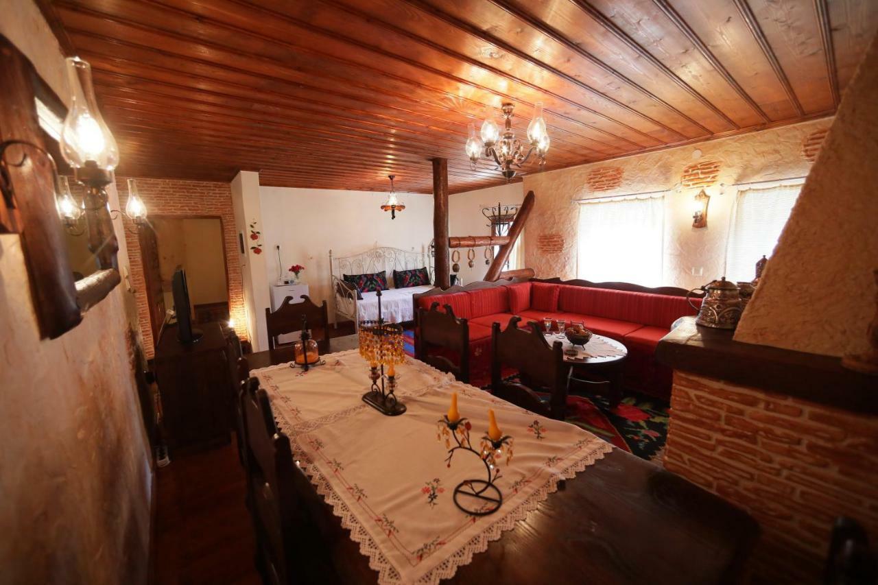 Dora'S House At Agios Germanos Prespes Guest House Bagian luar foto