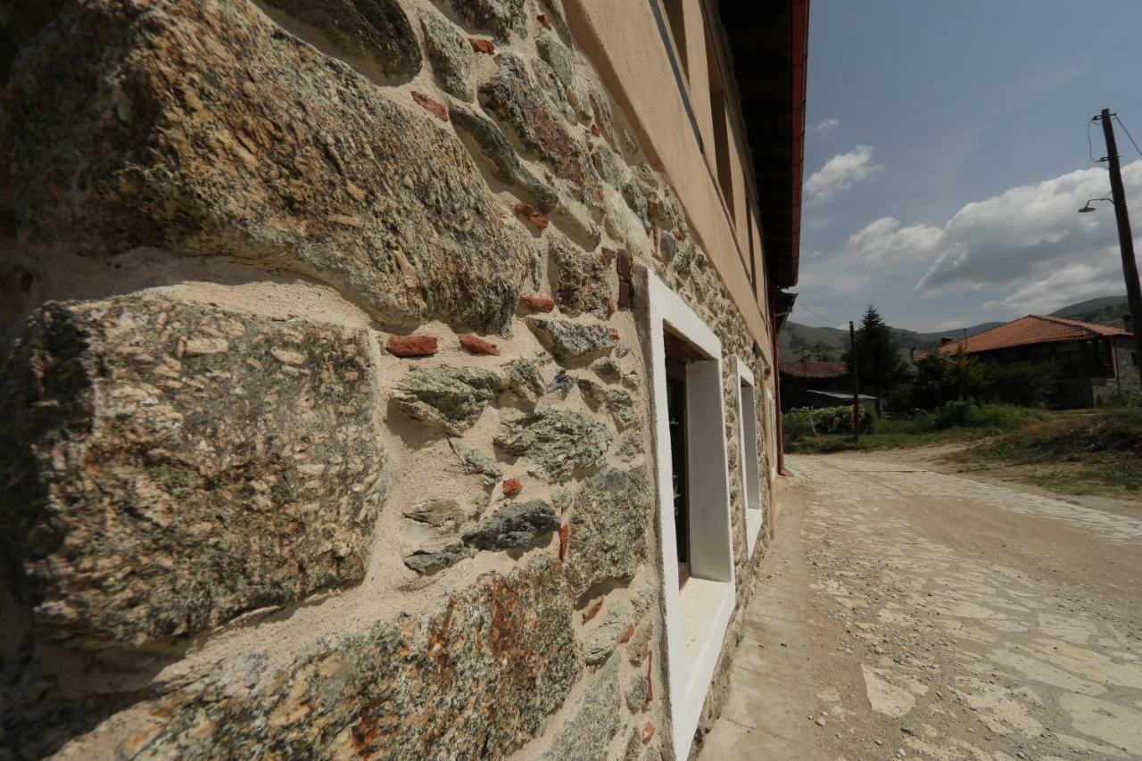 Dora'S House At Agios Germanos Prespes Guest House Bagian luar foto