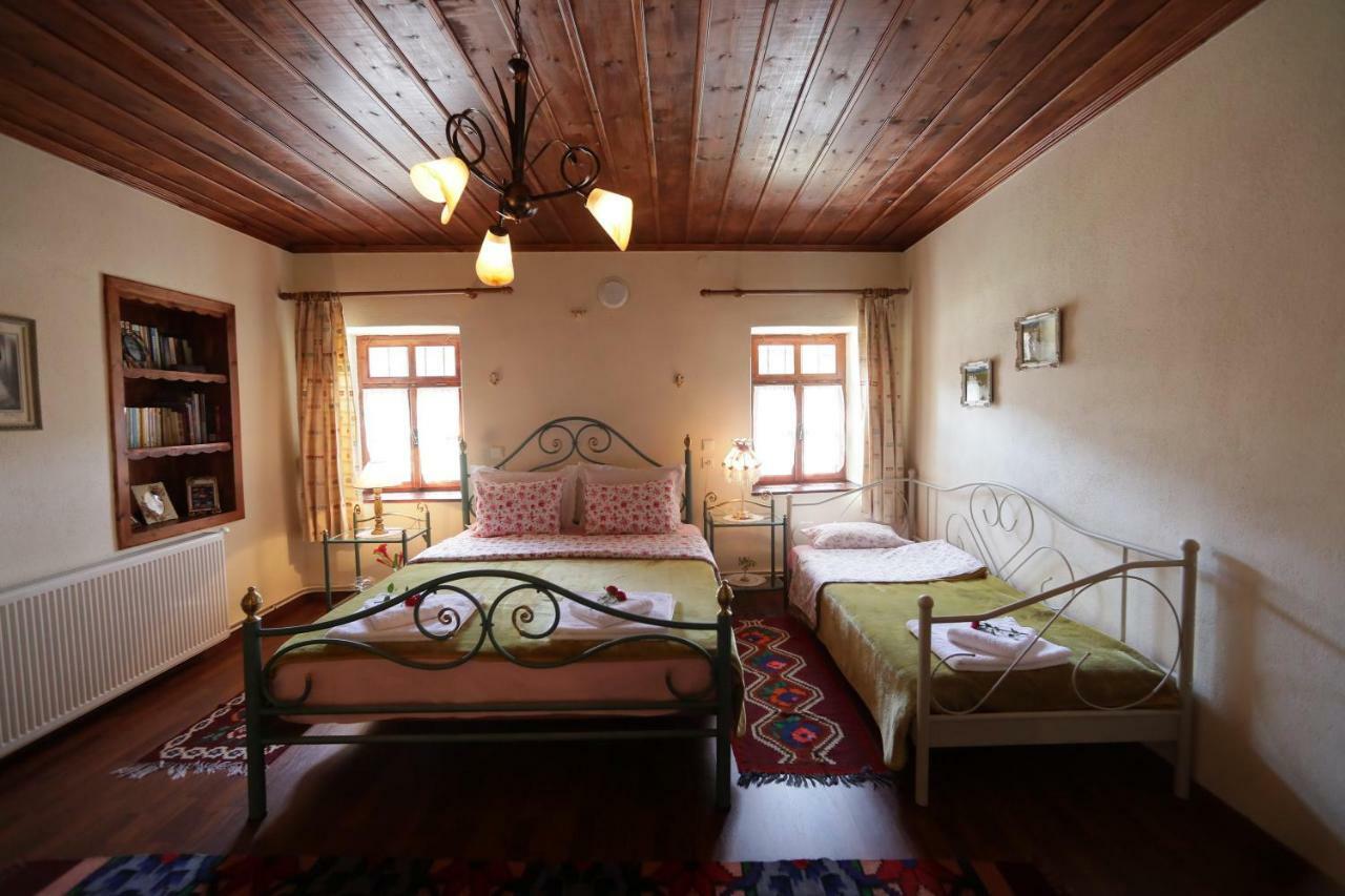 Dora'S House At Agios Germanos Prespes Guest House Bagian luar foto