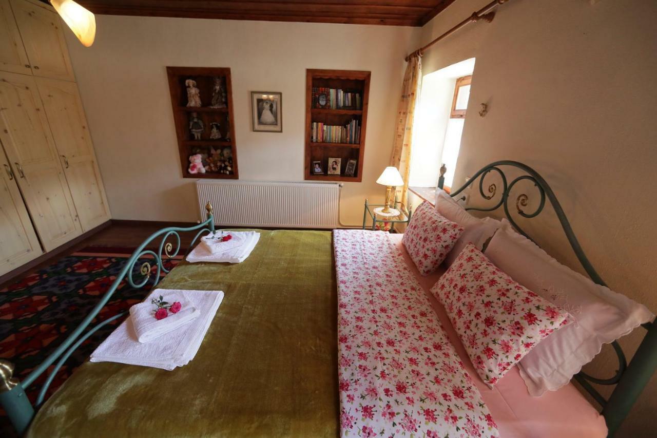 Dora'S House At Agios Germanos Prespes Guest House Bagian luar foto
